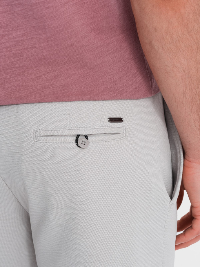 Spodenki męskie wykonane z dwukolorowej melanżowej dzianiny - jasnoszare V5 OM-SRCS-0127