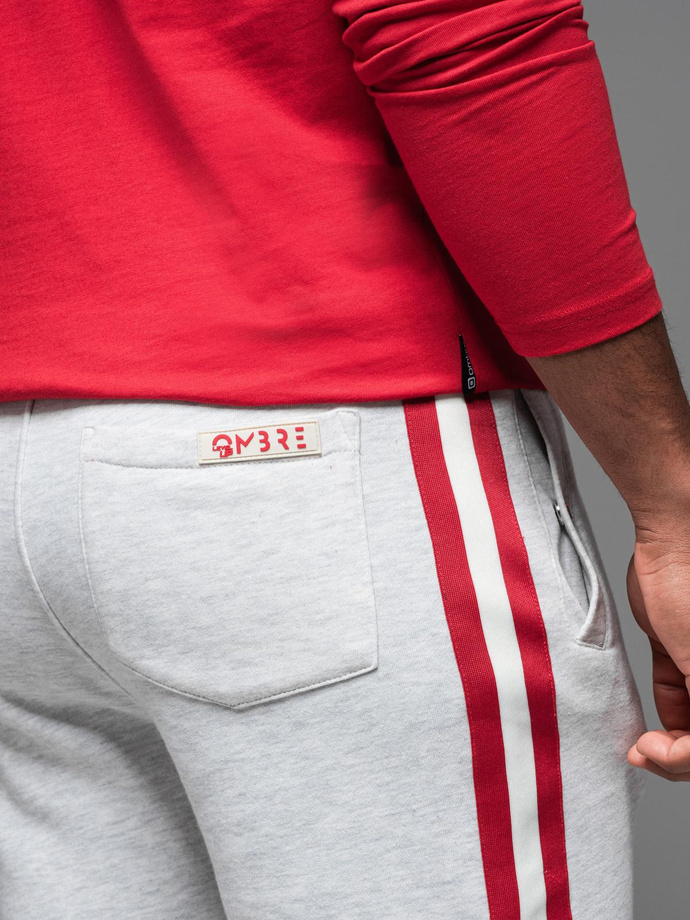 Męskie szorty dresowe z lampasami i ściągaczem w pasie – szary melanż V1 OM-SRSK-0156