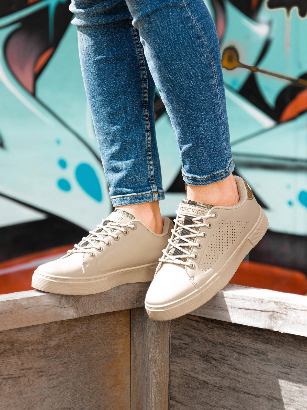 mens high top trainers