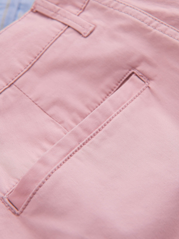 Szorty męskie chinosy z kontrastowym podwinięciem – różowe V8 W421