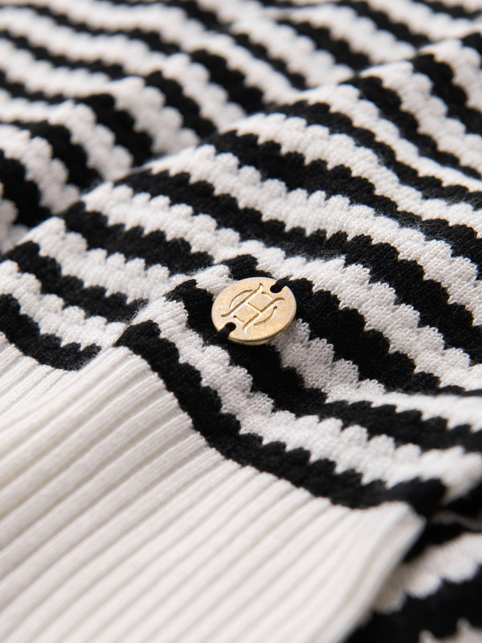 Men's knitted t-shirt with navy stripes and openwork weave - black and white V1 OM-TSCT-0255