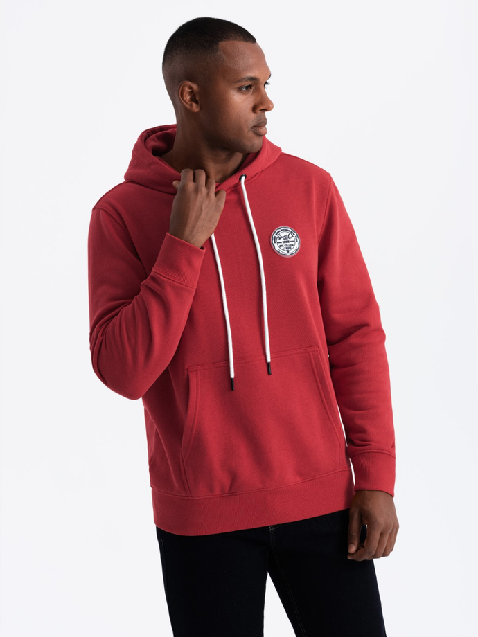 Men's kangaroo sweatshirt with hood and college style patch - red V1 OM-SSNZ-0144