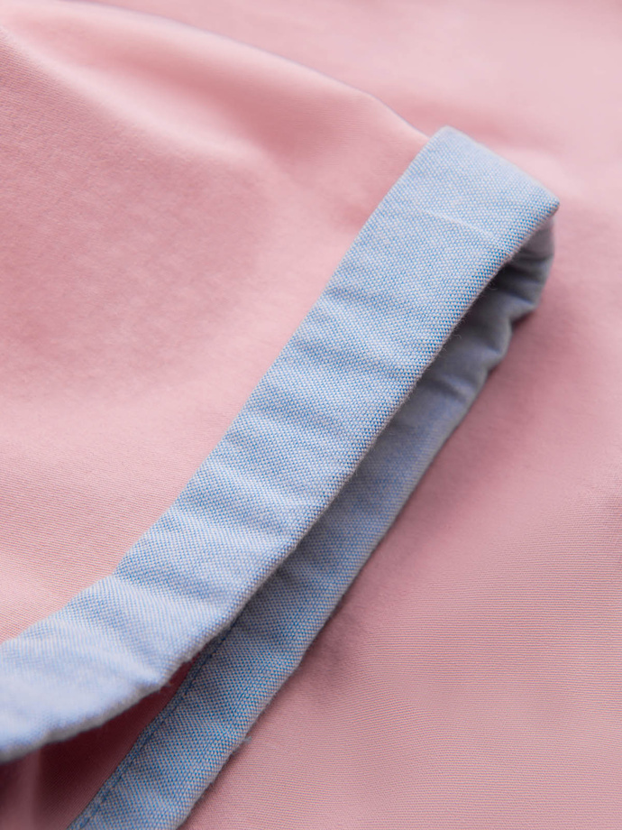 Men's chinos shorts with contrasting turn-up - pink V8 W421