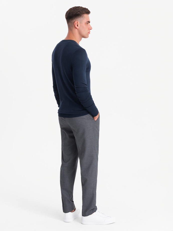 Męski elegancki sweter BASIC V-neck z wiskozą – granatowy V2 OM-SWBS-0107