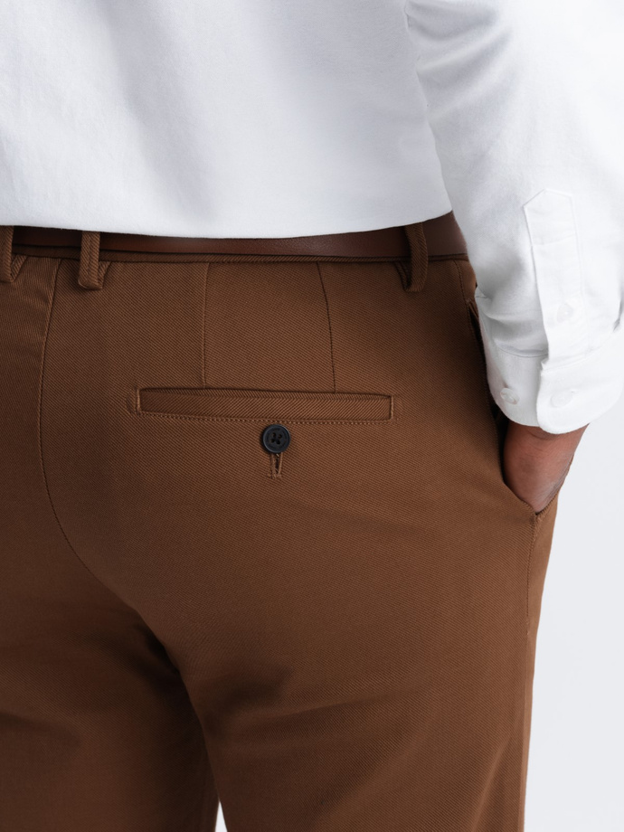 Men's SLIM FIT chino pants with fine texture - caramel V3 OM-PACP-0190