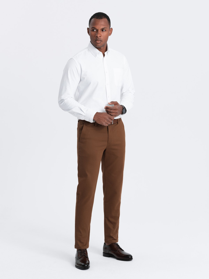 Spodnie męskie chino SLIM FIT z delikatną teksturą - karmelowe V3 OM-PACP-0190