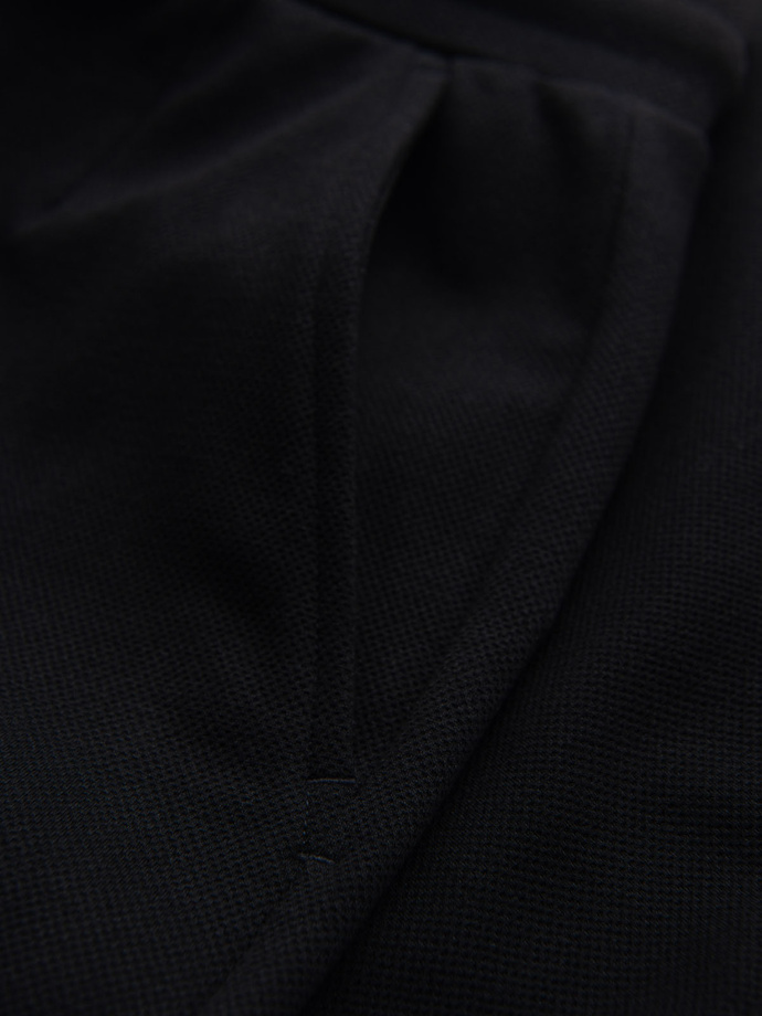 Dzianinowe szorty męskie z podwiniętymi nogawkami – czarne V2 OM-SRCS-0170