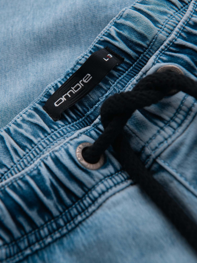 Men's short denim shorts with decorative stitching - light blue V2 OM-SRDS-0135