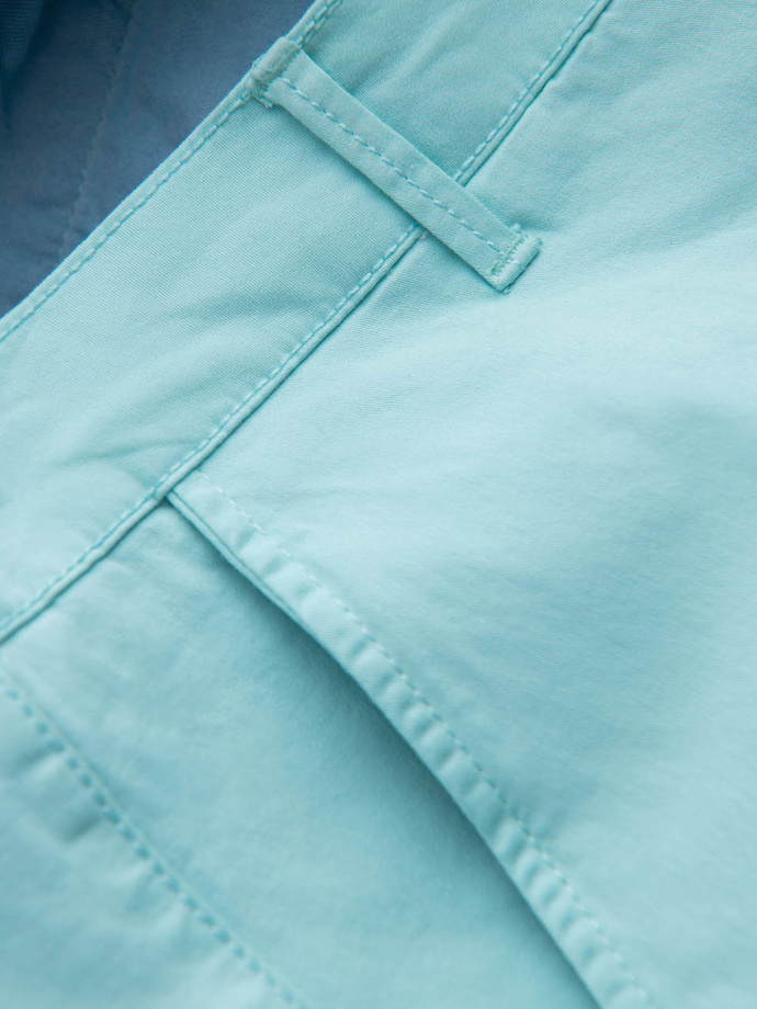Men's chinos shorts with contrasting turn-up - turquoise V4 W421
