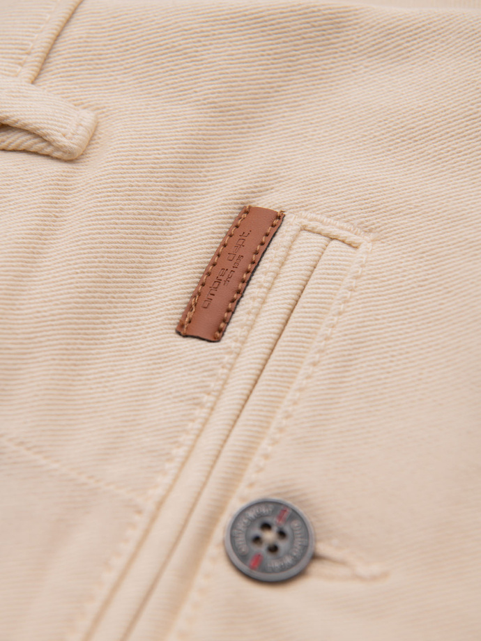 Jeansowe męskie klasyczne szorty z podwiniętą nogawką  – kremowe V2 OM-SRDS-0162