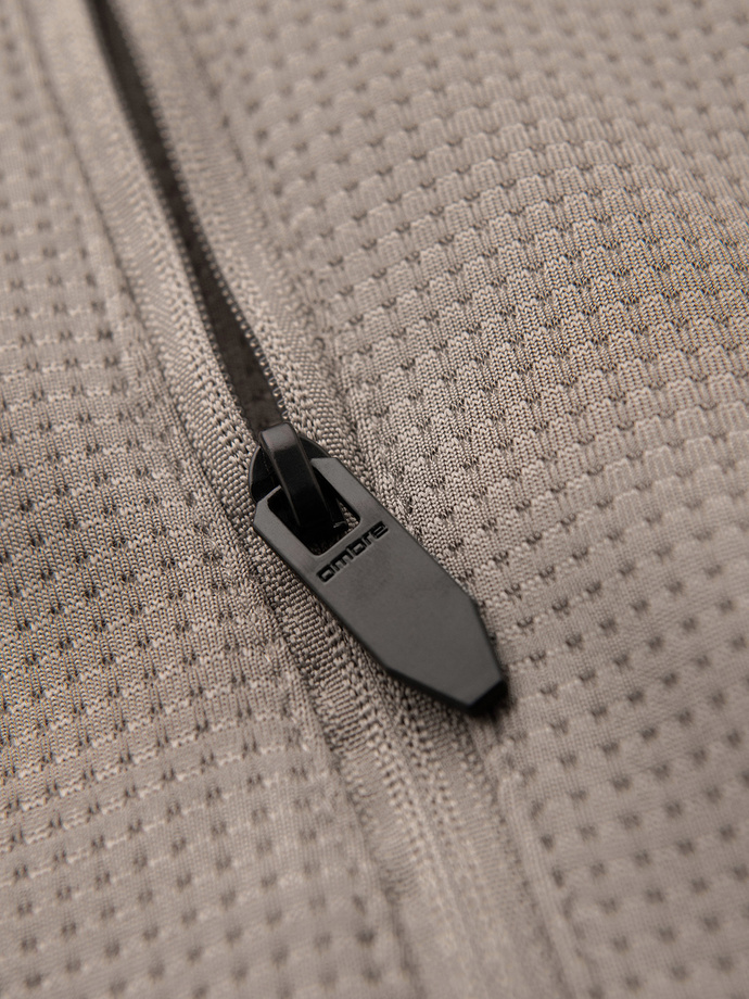 Męska lekka kurtka z łączonych materiałów z kapturem i ozdobnym pikowaniem – popielata V3 OM-JANP-0160