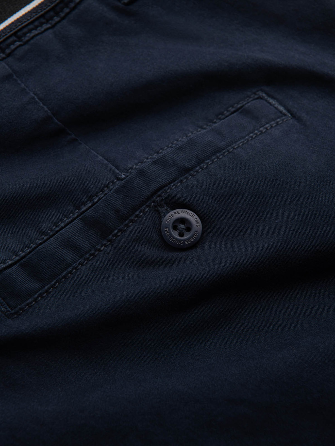 Męskie spodnie chino z ozdobną taśmą w pasie SLIM FIT – granatowe V2 OM-PACP-0118