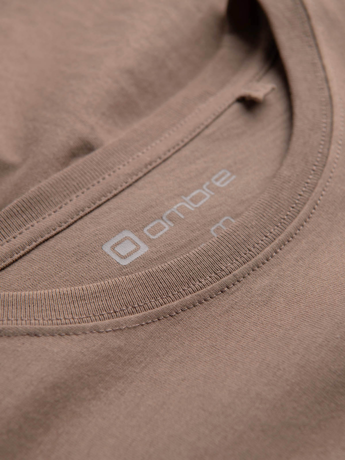 Koszulka męska z dużym printem – jasnobrązowa V2 OM-TSPT-0166