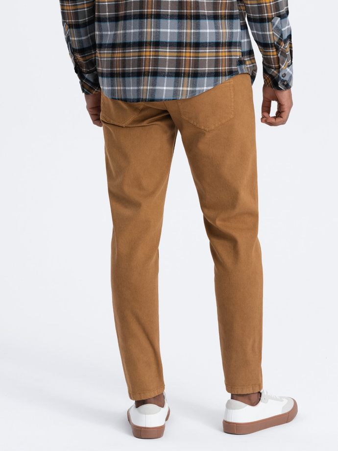 Jeansowe spodnie męskie bez przetarć SLIM FIT - camel V10 OM-PADP-0148