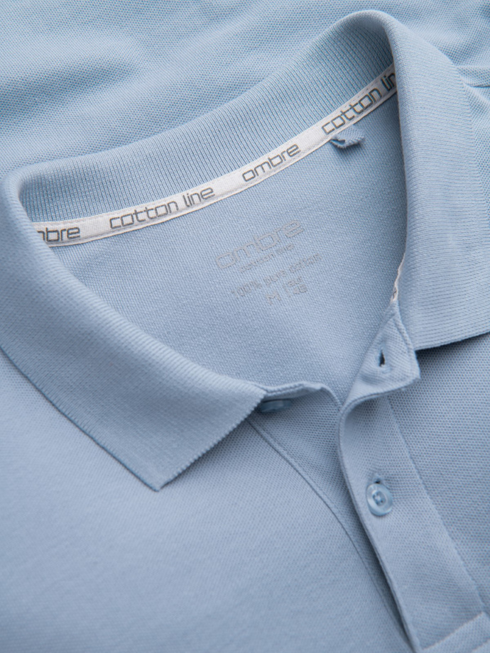 Jednokolorowa koszulka polo męska BASIC z dzianiny pique - niebieski denim V17 OM-POBS-0100
