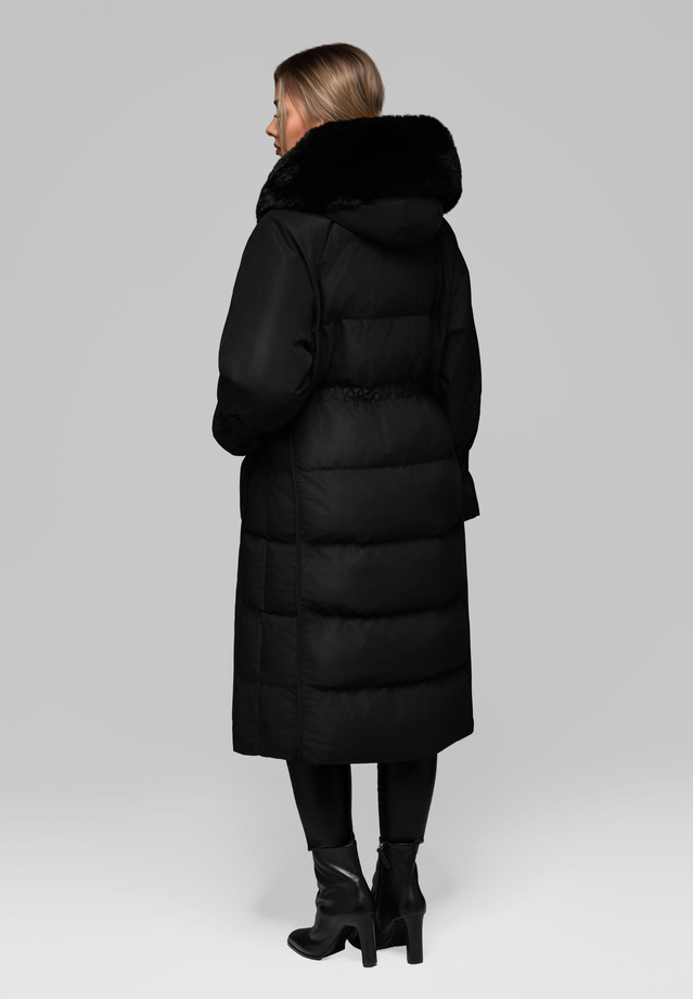 Kurtka damska długa z futerkiem OW-JALJ-0107 v2 - czarna