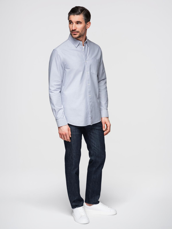 Elegancka męska koszula oxford z haftem i kieszonką – błękitna V1 OM-SHOS-0173