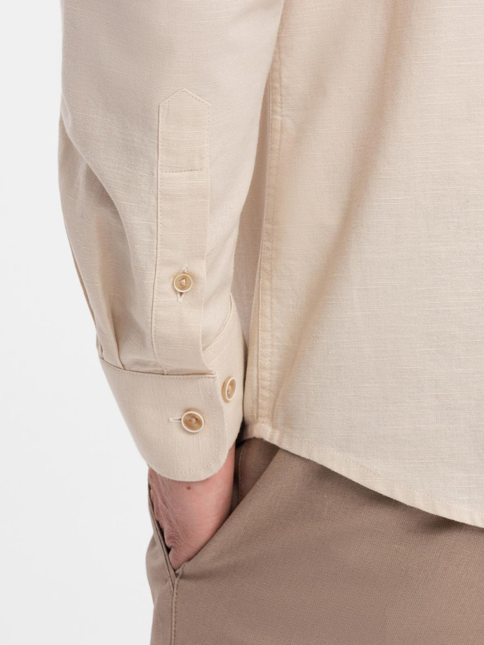 Koszula męska lniana z klasycznym kołnierzykiem i kieszeniami REGULAR FIT – kremowa V3 OM-SHCS-0134