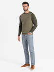 Cotton men's sweater with patch and raglan sleeves - olive V2 OM-SWSW-0121