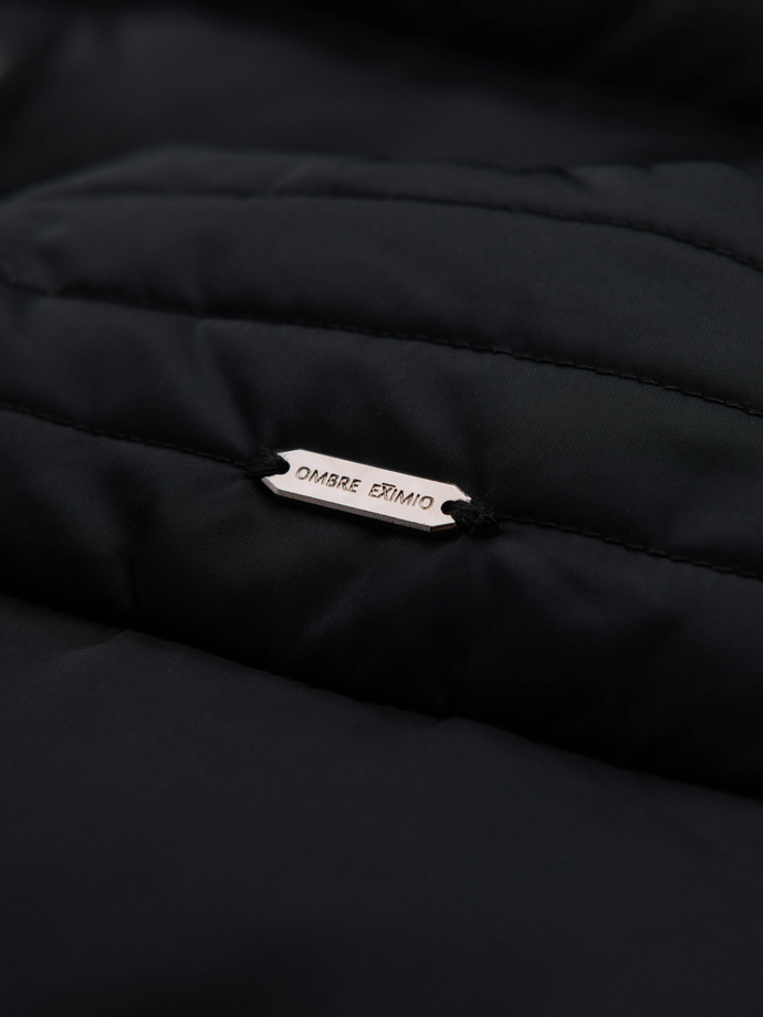 Pikowana męska kurtka z połyskiem i stójką – czarna V1 OM-JALP-0218