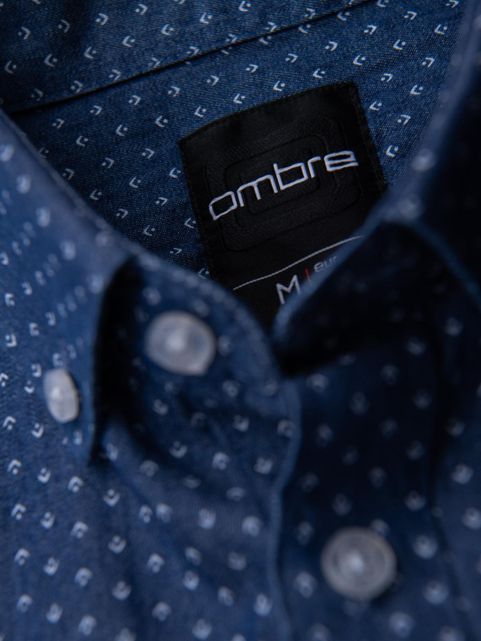Wzorzysta męska koszula z cienkiego jeansu z kieszonką – niebieska V2 OM-SHDS-0179