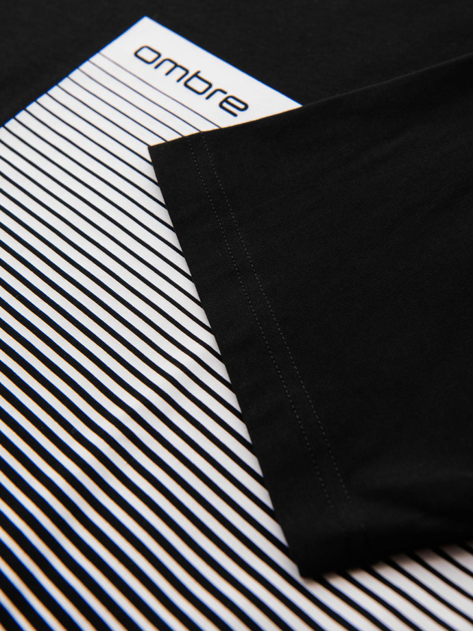 Męski t-shirt bawełniany z graficznym printem – czarny V2 OM-TSPT-0246