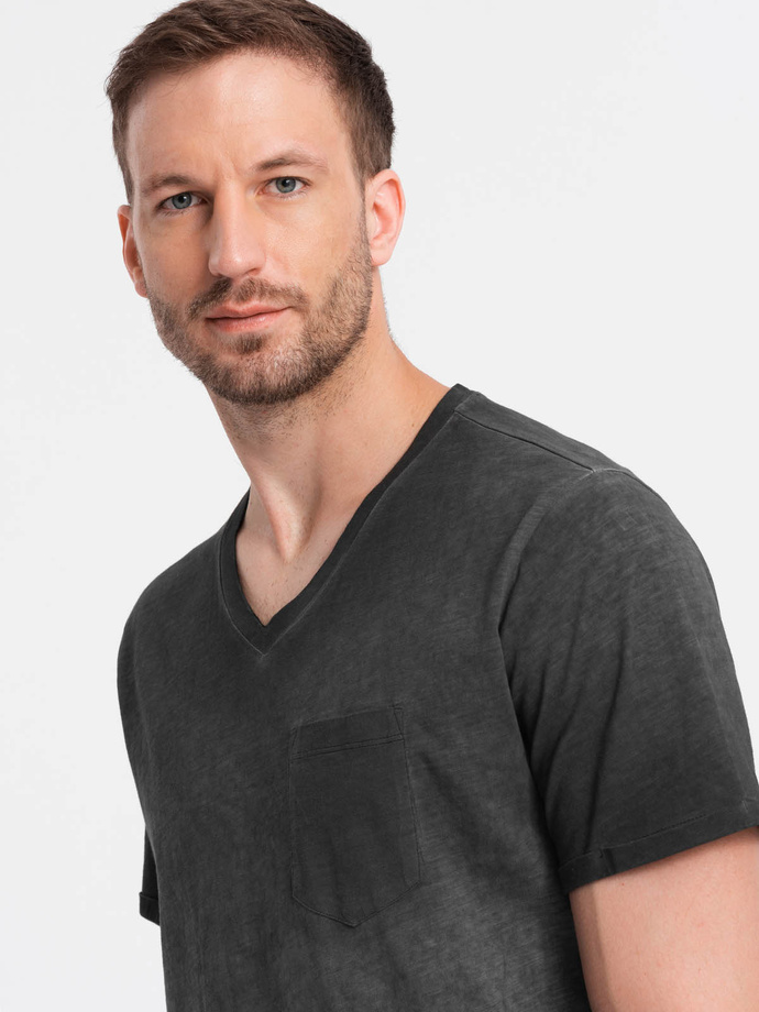 Męski t-shirt V-neck o pręgowanej strukturze z kieszonką – czarny V6 OM-TSCT-22SS-002