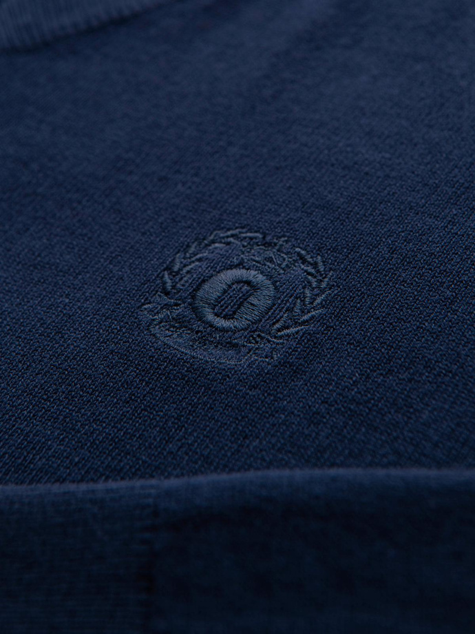 Elegancki sweter męski BASIC V-neck z wiskozą - granatowy V22 OM-SWBS-0107 (NAVY)