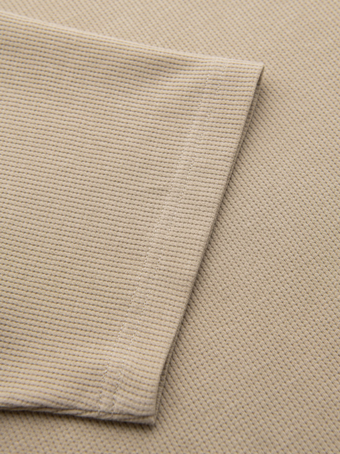 Men's waffle-textured T-shirt with round neckline - sand V2 OM-TSCT-0197