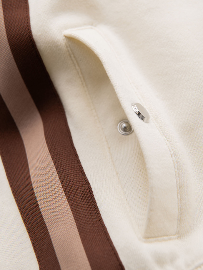 Dresowe męskie szorty z lampasami i ściągaczem w pasie – kremowe V3 OM-SRSK-0156