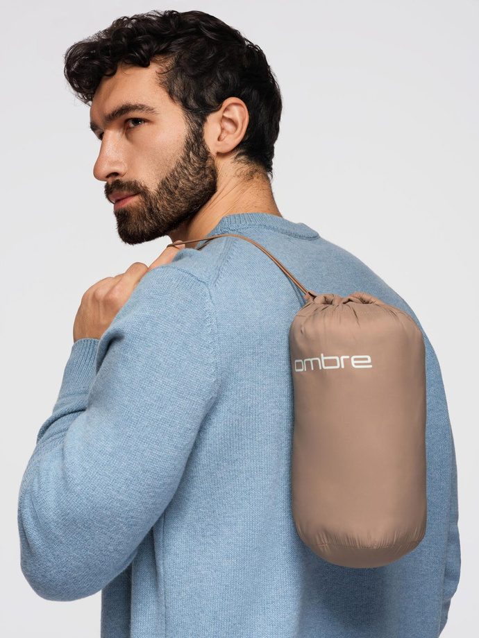 Męska kurtka pikowana pakowana w worek - brązowa V4 OM-JALP-0156