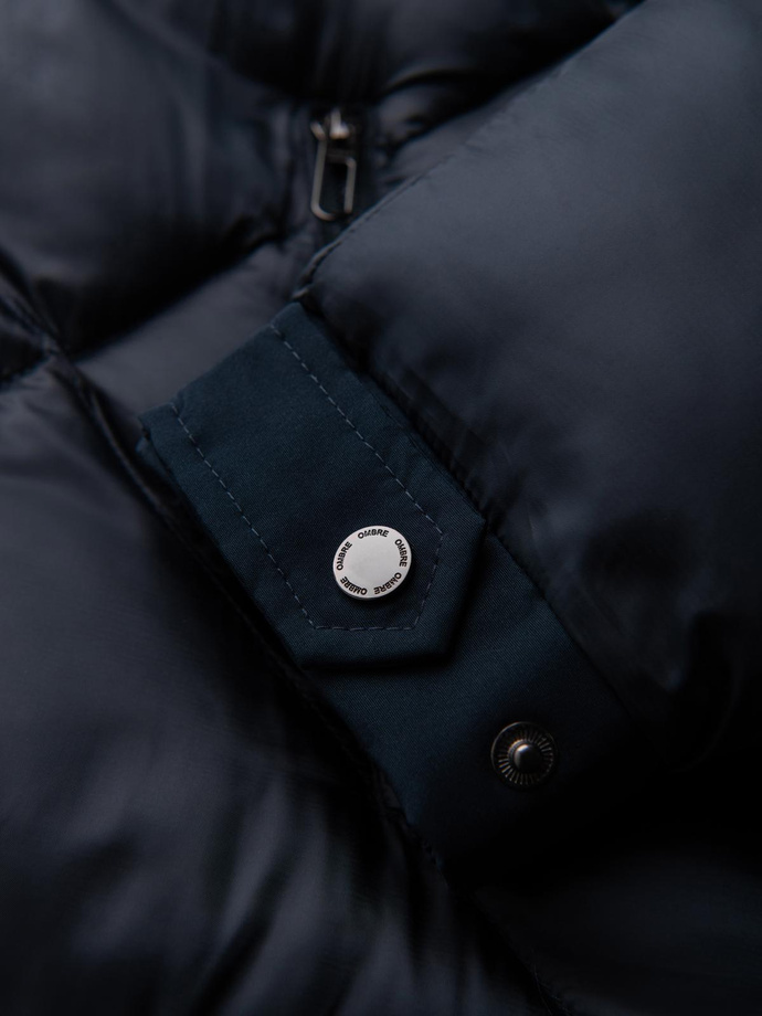 Męska kurtka z kapturem z geometrycznym pikowaniem karo – granatowa V2 OM-JAHP-0237