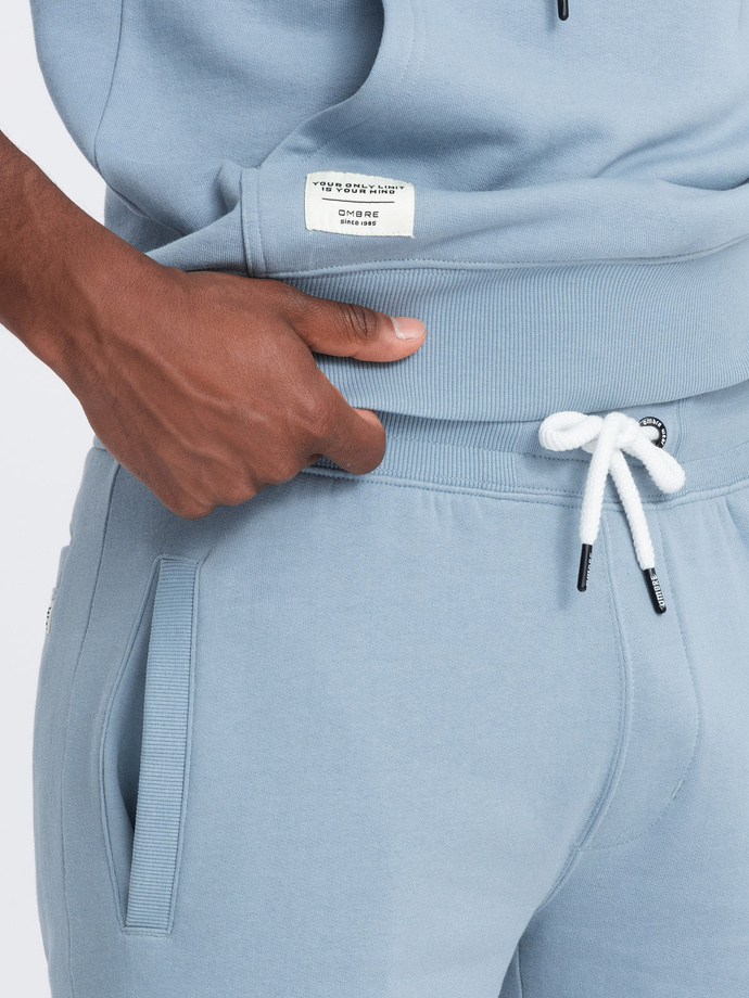 Dresowy komplet męski bluza kangurka + szorty – błękitny V7 Z75