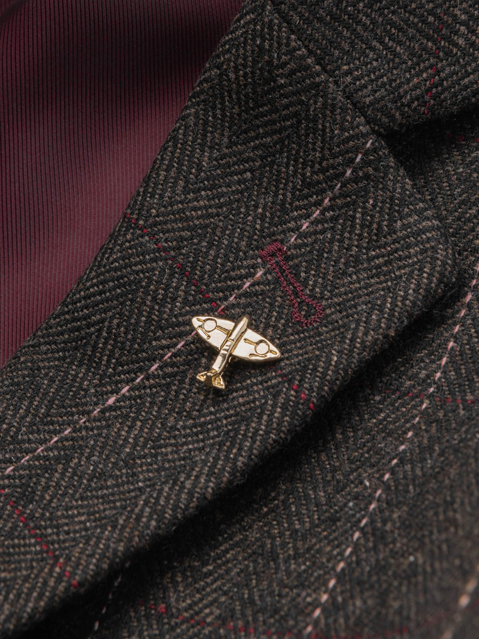 Dekoracyjny metalowy pin do ubrań mały samolot – złoty V1 OU-ACPN-0117