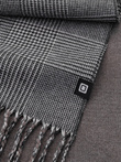 Dwustronny męski szalik w kratkę z frędzlami – czarno-biały V1 OM-ACSF-0118