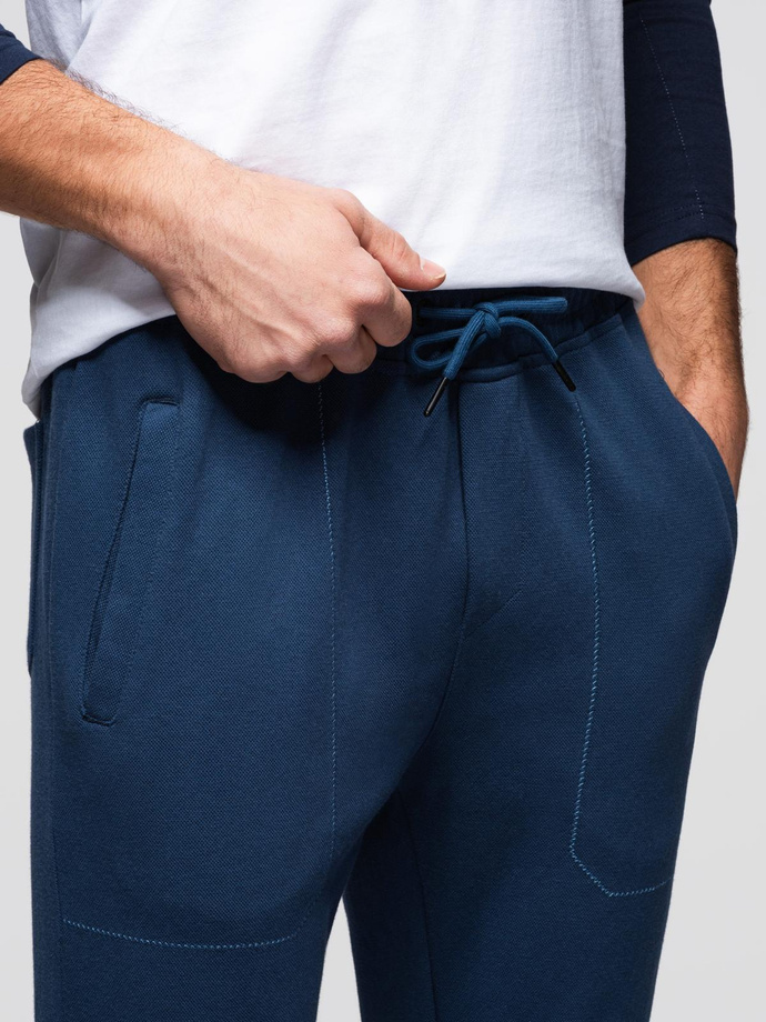 Spodnie męskie dresowe CARROT ze strukturalnej dzianiny - ciemnoniebieskie V5 OM-PASK-0143