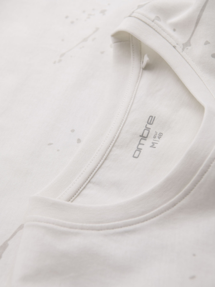 Męski t-shirt z nadrukiem i okrągłym dekoltem – biały V1 OM-TSFP-0187