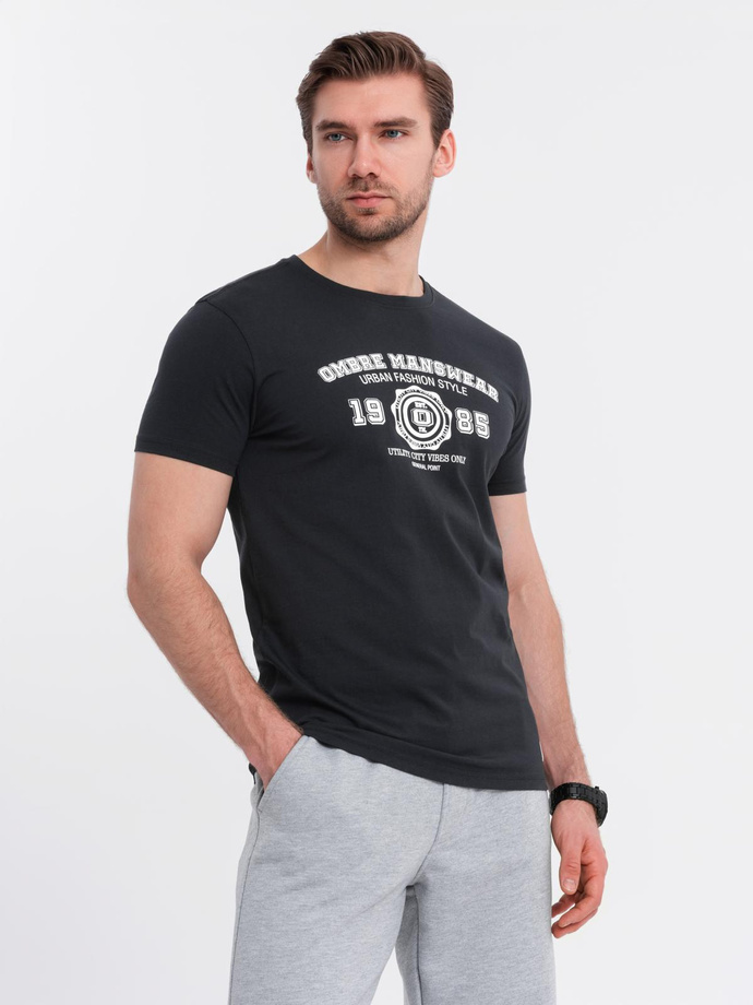 Męski bawełniany t-shirt z nadrukiem w stylu college – czarny V2 OM-TSPT-0137