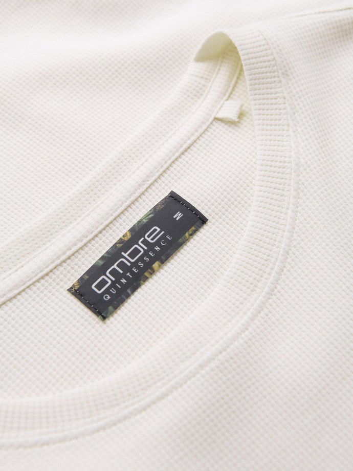 Koszulka męska o waflowej strukturze z okrągłym dekoltem – złamana biel V1 OM-TSCT-0197