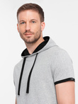 Casualowy męski bawełniany t-shirt z kapturem – szary melanż V8 OM-TSCT-22SS-001