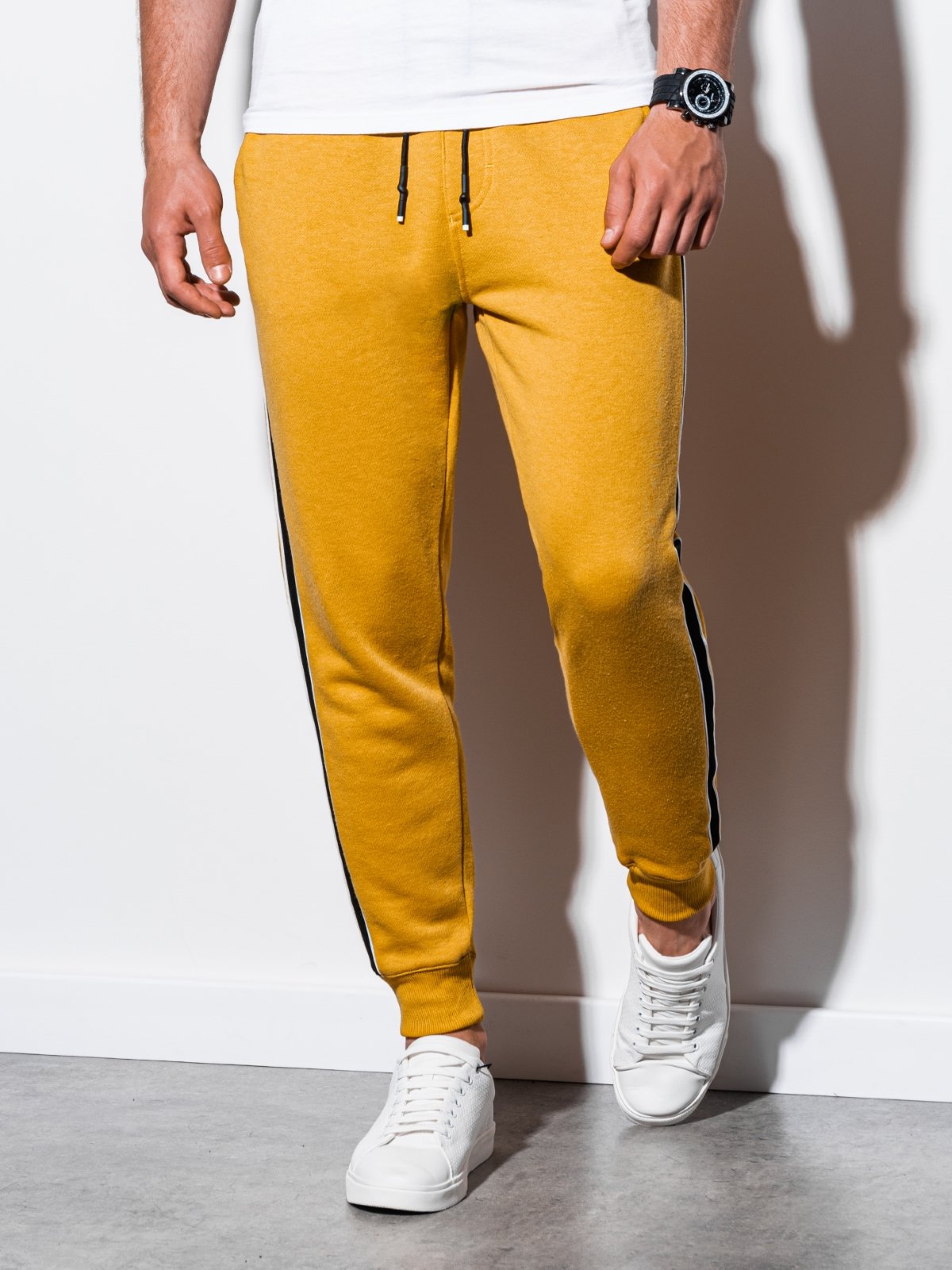 waterstof methodologie Overtreffen Spodnie męskie dresowe joggery - żółte P898 | MODONE wholesale - Clothing  For Men