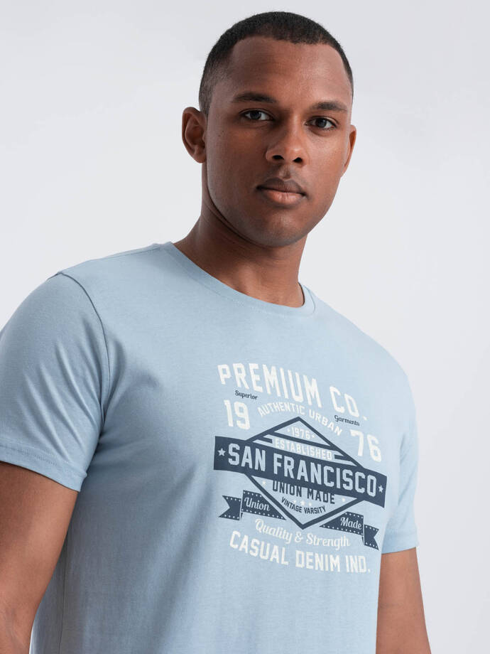 Bawełniany męski t-shirt z nadrukiem San Francisco – błękitny V1 OM-TSPT-0120